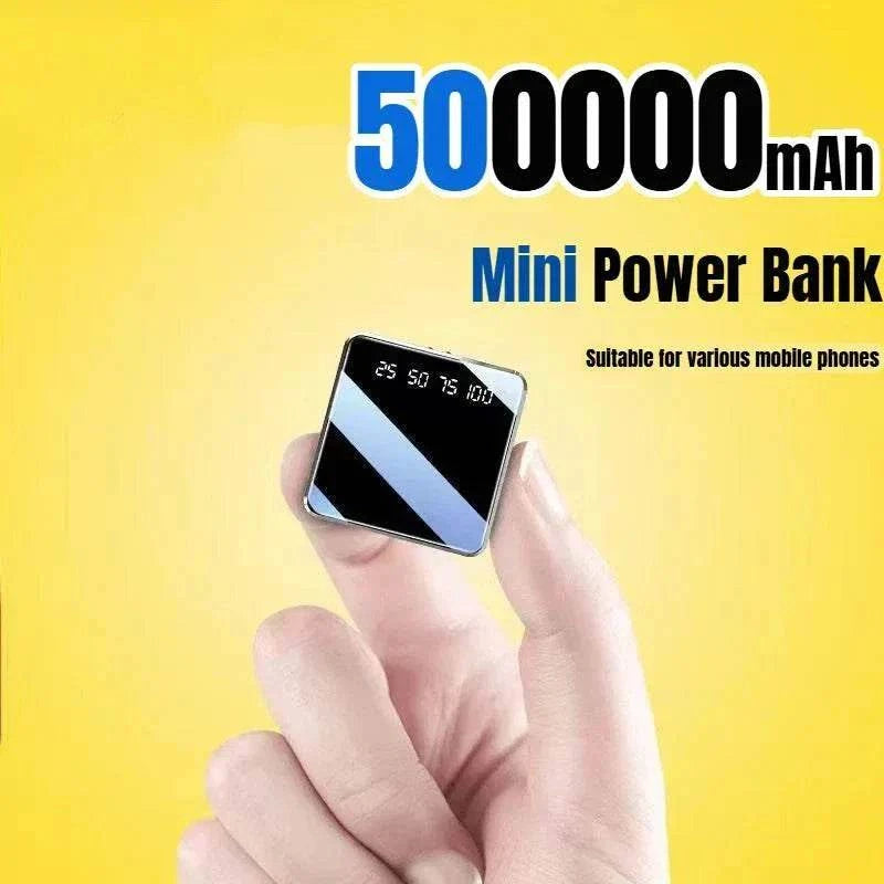 Kompakte Mini Powerbank mit integriertem Spiegel und LED-Licht zum schnellen Aufladen von Smartphones unterwegs